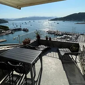 Seafront Rooftop Flat W/ Terrace Appartamento